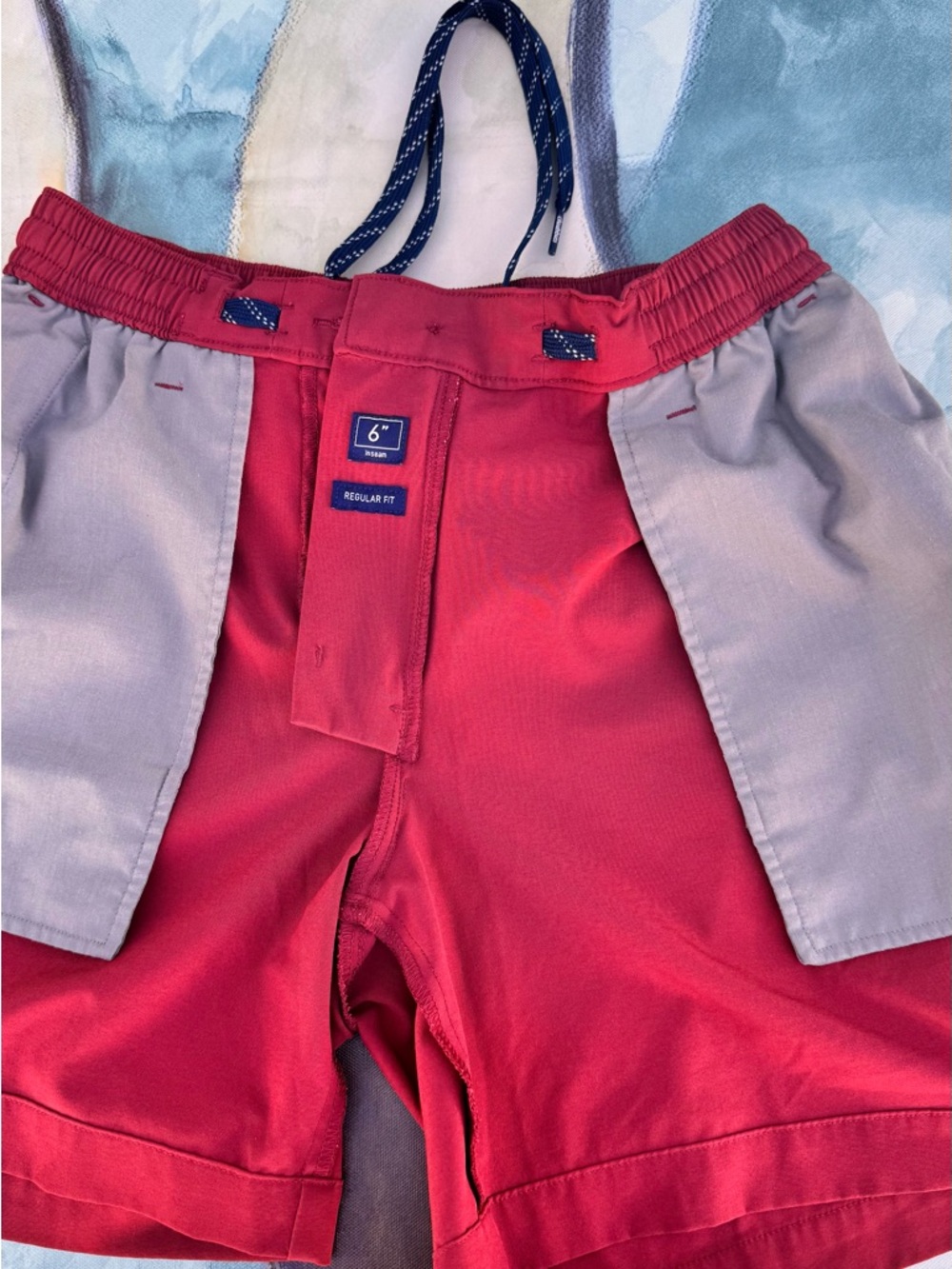 chubbies Red Elastic Drawstring Hybrid Shorts - Picture 3 of 5